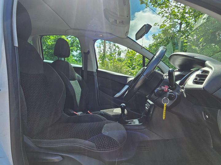 Citroen C3 - 1.4i VTR+ Euro 5 5dr - LONG MOT|JUST SERVICED|ULEZ - Image 11
