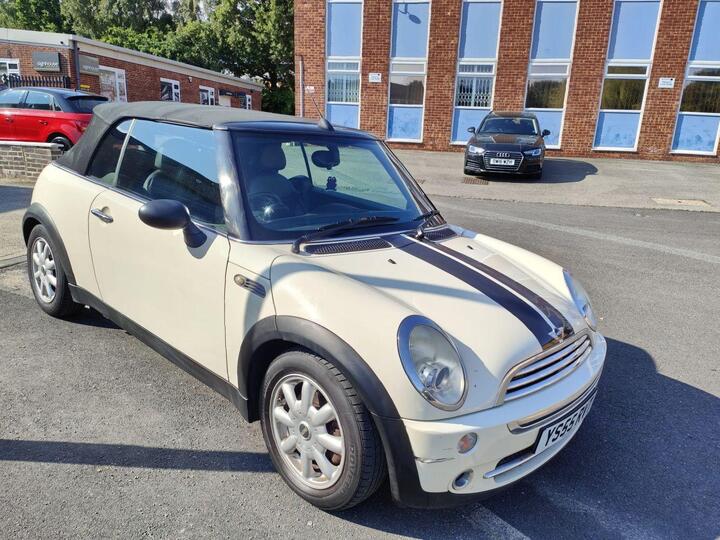 Cheap MINI Convertible - 1.6 Cooper Euro 3 2dr - 12 MONTHS MOT for sale in Leeds, West Yorkshire