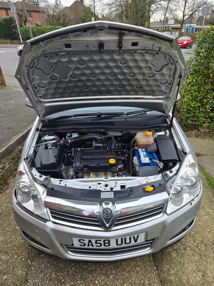Cheap Vauxhall Astra - 1.4i 16v Breeze Plus 5dr for sale in Southampton, Hampshire