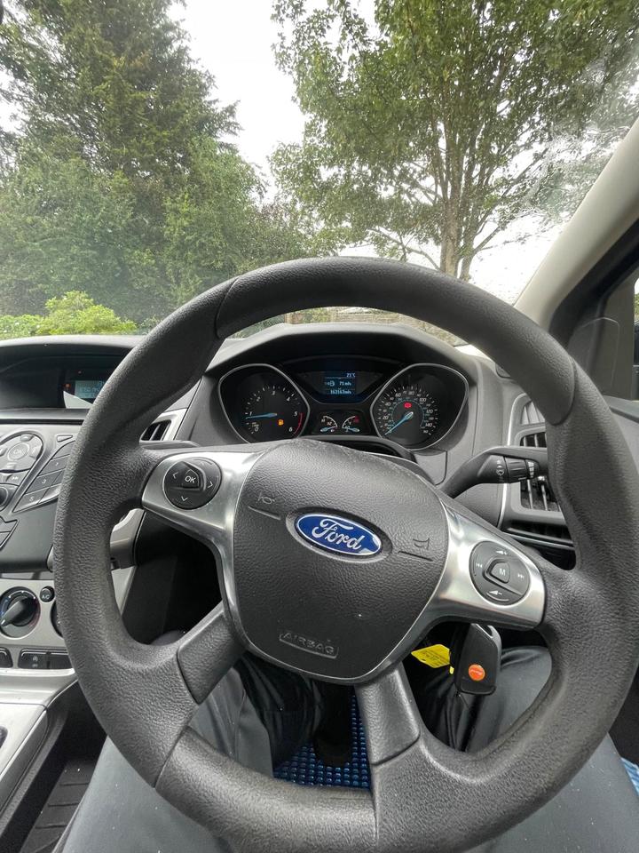 Ford Focus - 1.6 TDCi Edge Euro 5 (s/s) 5dr - Image 6