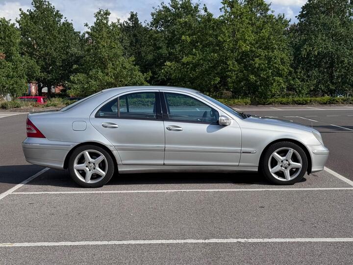 Mercedes-Benz C Class - 1.8 C180 Kompressor Avantgarde SE 4dr - Image 8