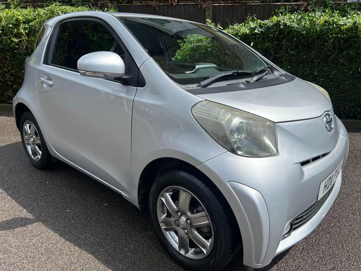 Toyota iQ - 1.0 VVT-i 2 Euro 5 3dr - 2 KEYS SERVICE HISTORY - Image 9