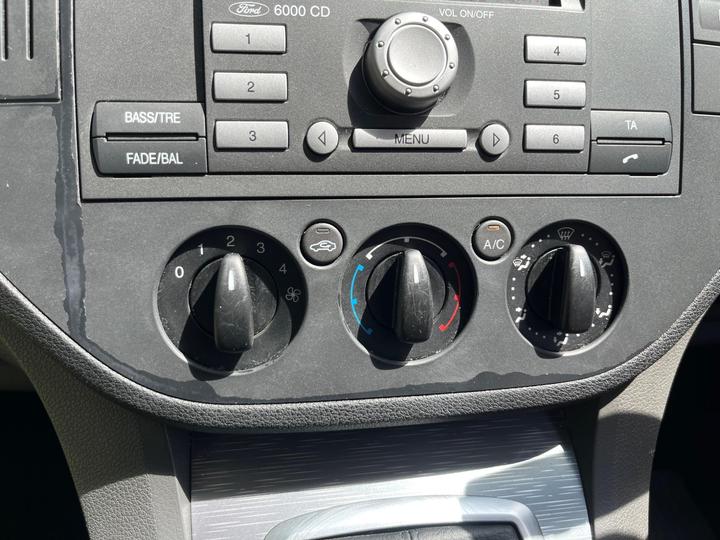 Ford C-Max - 1.6 16v Zetec 5dr - FULL SERVICE HISTORY ,2KEYS!! - Image 19