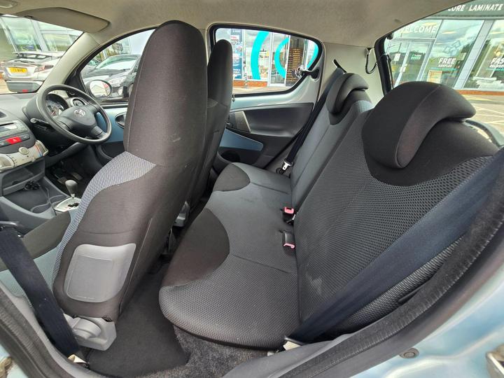 Toyota AYGO - 1.0 VVT-i + MultiMode Euro 4 5dr - 1 YEAR M.O.T/ULEZ COMPLAINT - Image 23