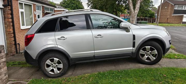 Vauxhall Antara - 2.2 CDTi Exclusiv 2WD Euro 5 5dr - Image 6