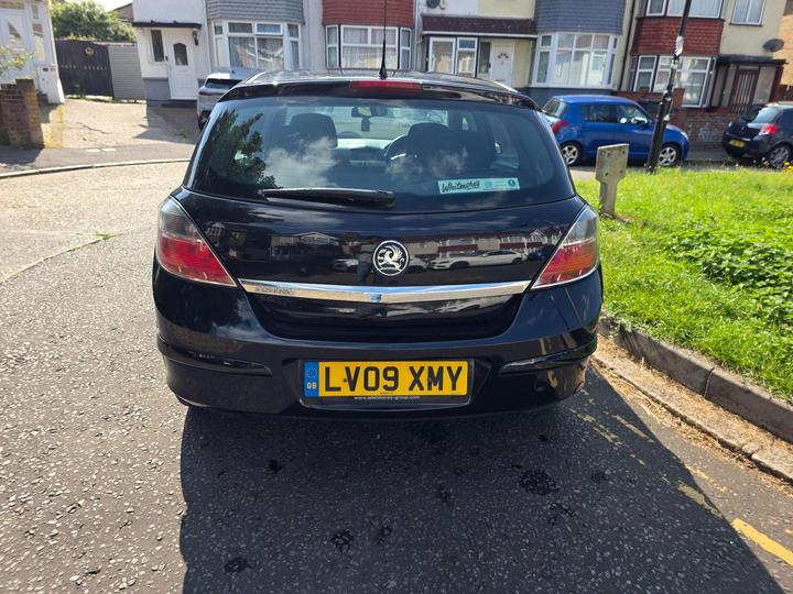 Vauxhall Astra - 1.4i 16v Active 5dr - FUL SERVICE HIST+NEW MOT+CHEAP - Image 10