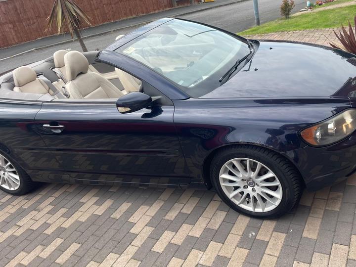 Cheap Volvo C70 - 2.4i SE Lux (Premium Pack) 2dr for sale in Middlesbrough, North Yorkshire