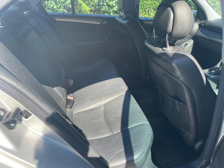 Mercedes-Benz C Class - 1.8 C200 Kompressor Avantgarde SE 4dr - One Owner From New - Image 11