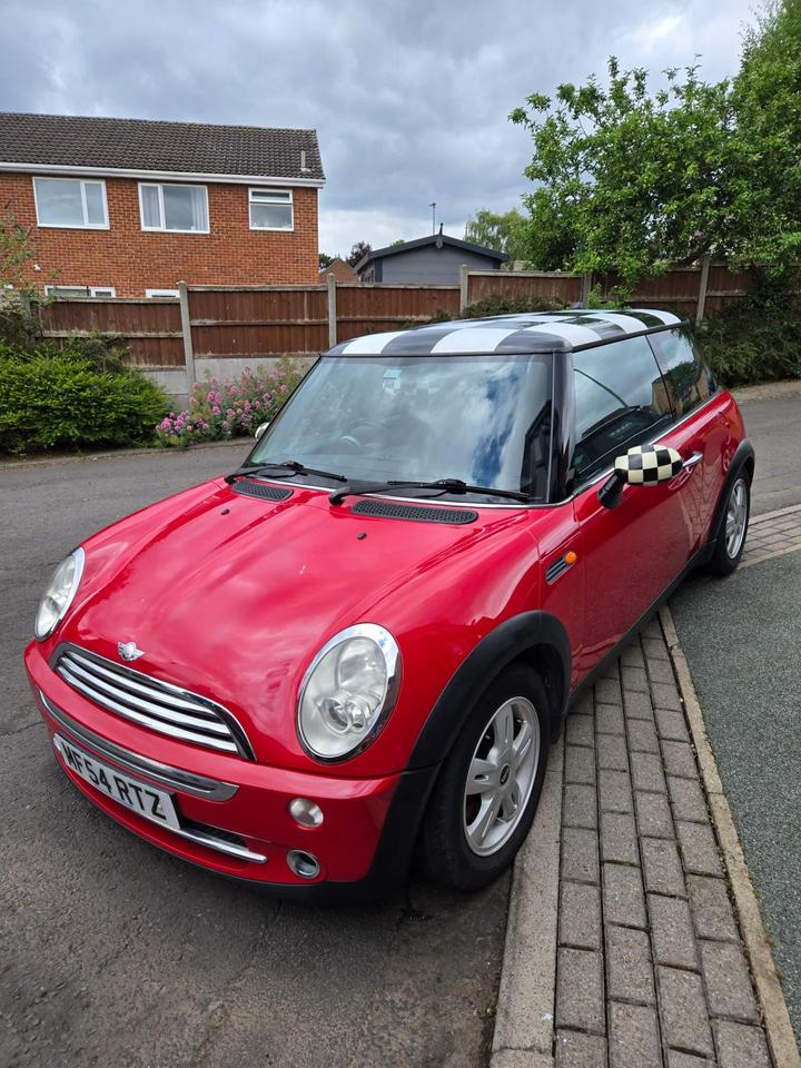 MINI Hatch - 1.6 Cooper Euro 4 3dr - Image 2
