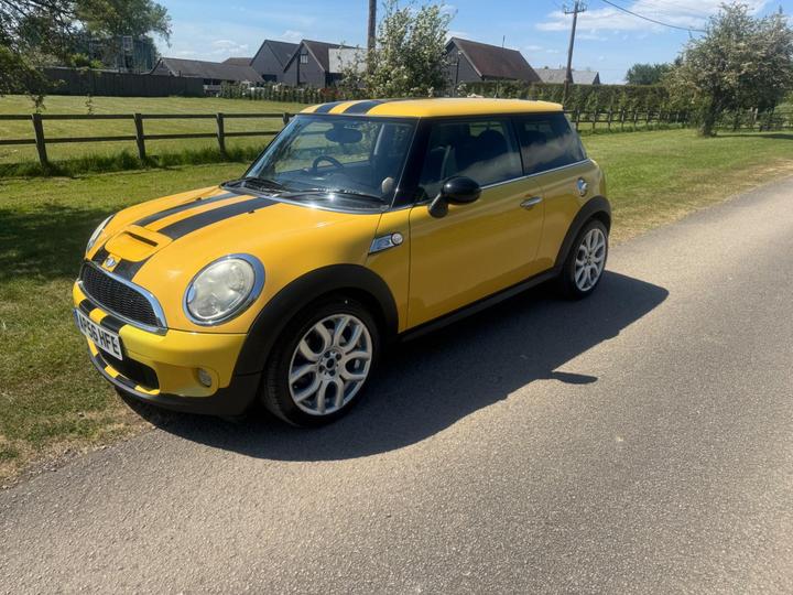 Cheap MINI Hatch - 1.6 Cooper S Euro 4 3dr for sale in Hitchin, Hertfordshire
