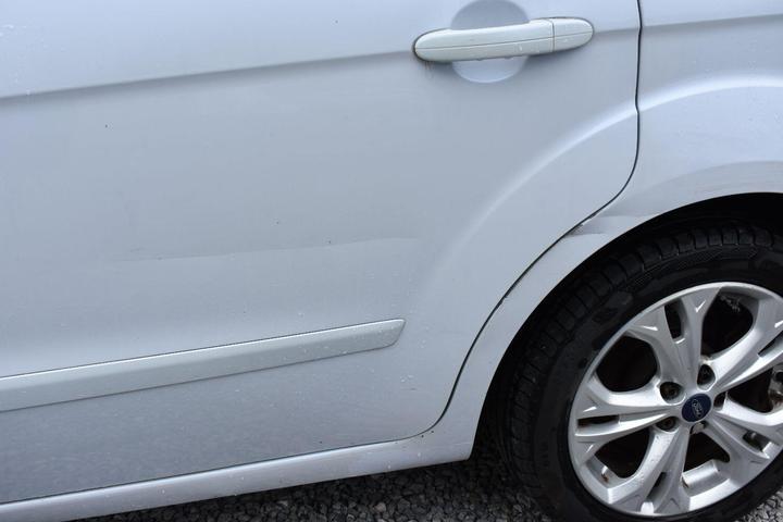 Ford S-Max - 2.0 TDCi Titanium Euro 4 5dr - Image 7