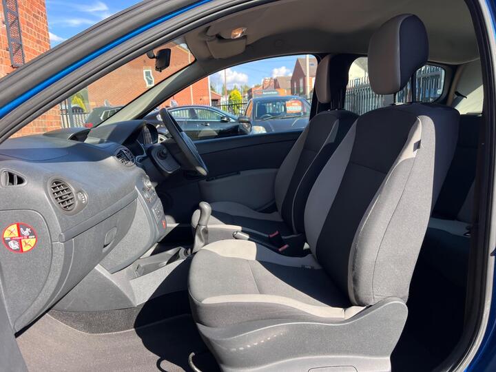 Renault Clio - 1.2 Extreme Euro 5 3dr - Ideal 1st Car|Serviced - Image 18