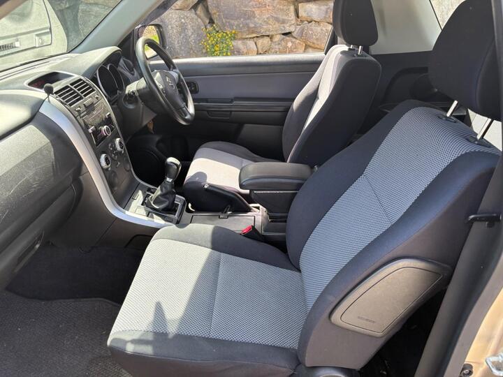 Suzuki Grand Vitara - 1.6 VVT 4WD Euro 4 3dr - SPARES OR REPAIRS - Image 10