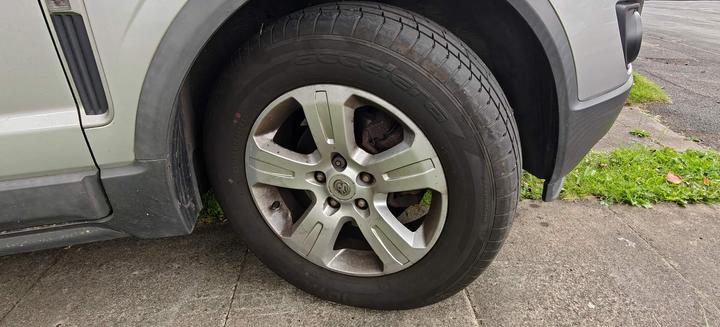 Vauxhall Antara - 2.2 CDTi Exclusiv 2WD Euro 5 5dr - Image 13