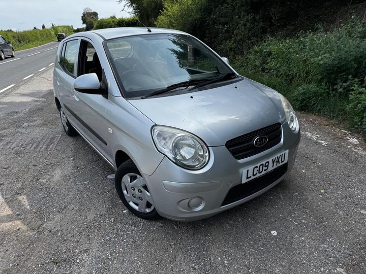 Cheap Kia Picanto - 1.0 5dr - Drives really well / low nike for sale in Halstead, Essex