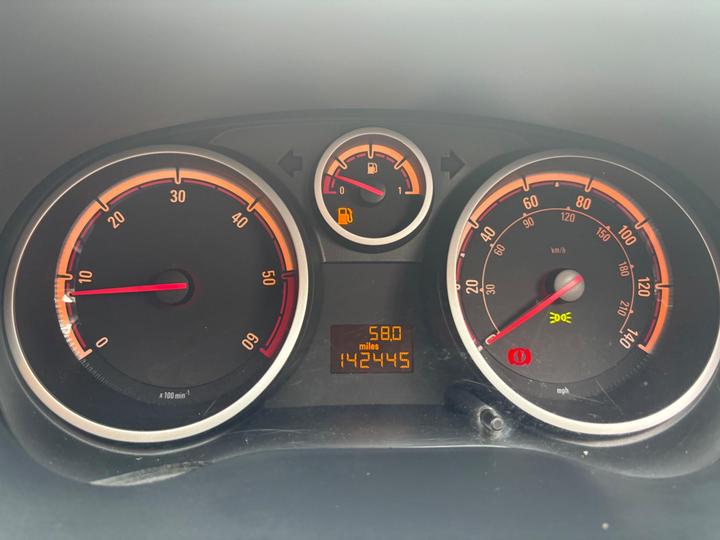 Vauxhall Corsa - 1.3 CDTi 16v Design 5dr (a/c) - LONG MOT LOW TAX BAND GOOD MPG - Image 34