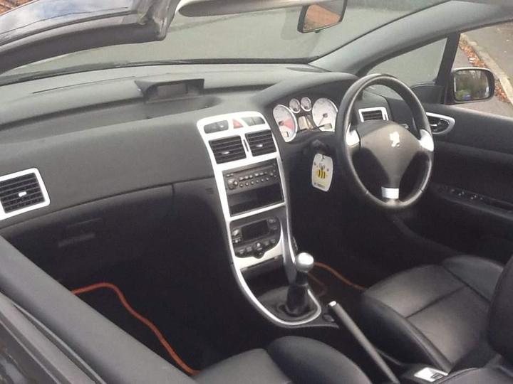 Peugeot 307 CC - 2.0 16v 2dr - Image 12
