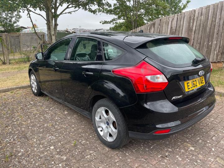 Ford Focus - 1.6 TDCi Edge Euro 5 (s/s) 5dr - Image 3