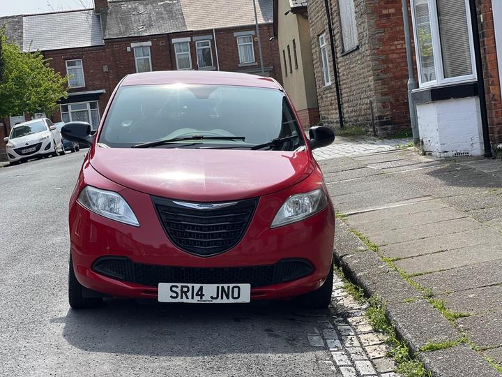 Chrysler Ypsilon - 1.2 5dr - Image 2