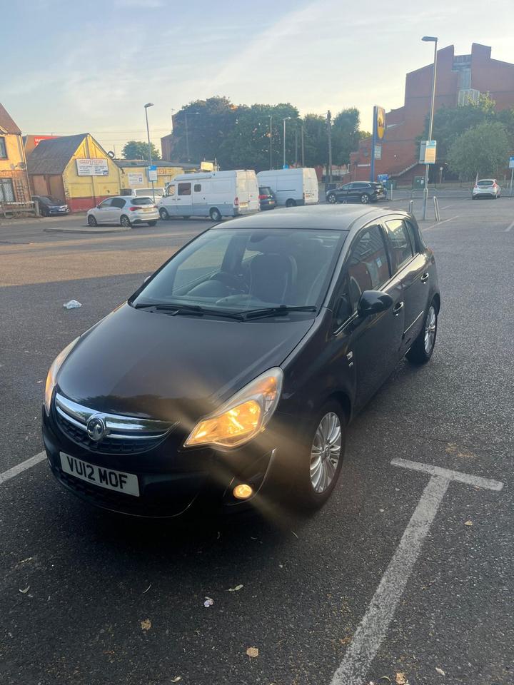 Vauxhall Corsa - 1.2i ecoFLEX 16V SE Euro 5 (s/s) 5dr - Image 2