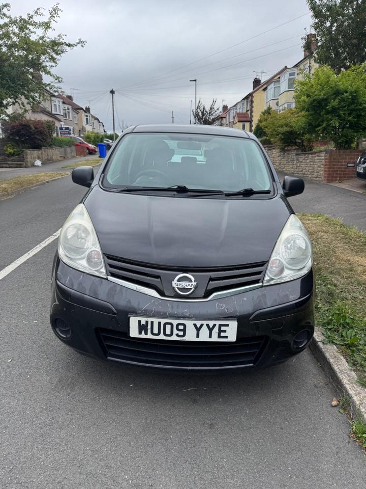 Cheap Nissan Note - 1.4 16V Visia Euro 4 5dr - Great run around car for sale in Sheffield, South Yorkshire