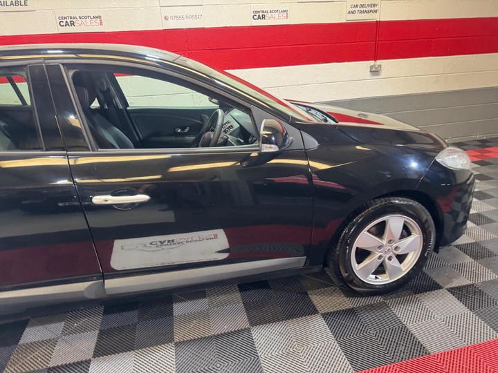 Renault Megane - 1.6 16V Dynamique TomTom Euro 5 5dr - Trade in to clear - Image 7