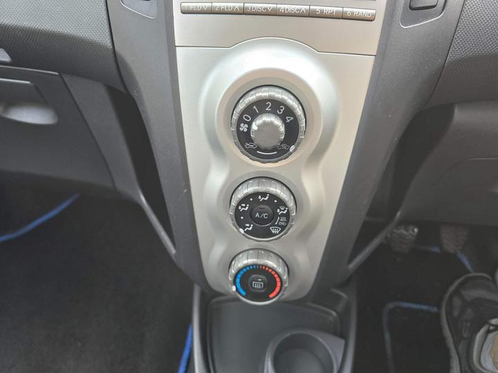 Toyota Yaris - 1.3 VVT-i T3 5dr - Cat N. Full service history - Image 10