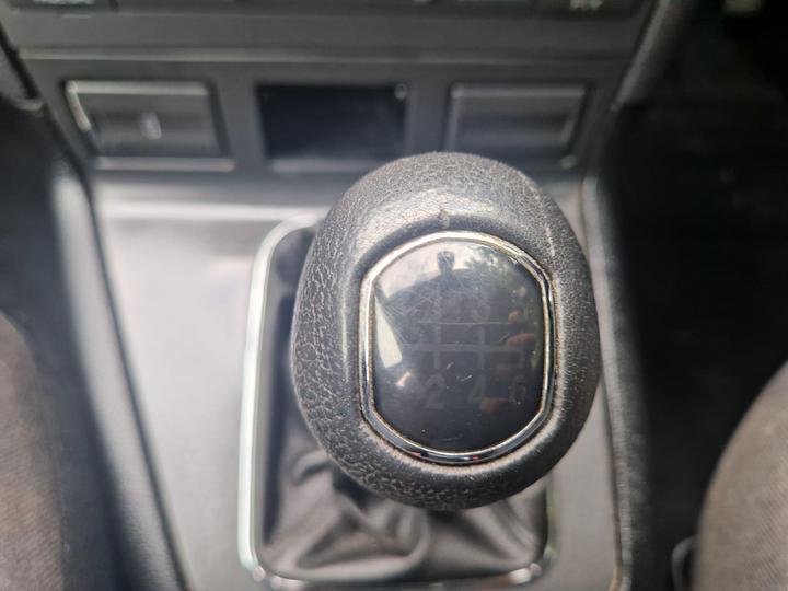 Ford Mondeo - 2.2 TDCi SIV Edge 5dr - New in stock and ready to go - Image 27