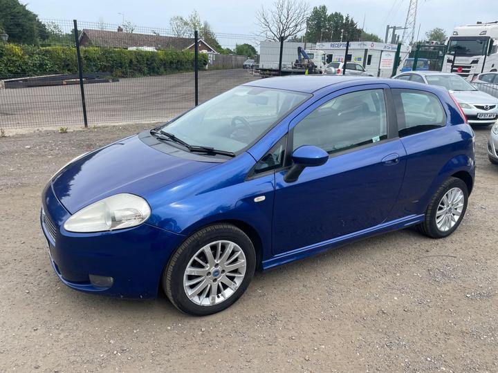 Fiat Grande Punto - 1.4 16v Dynamic Sport 3dr - 2 Owners from New - Image 6