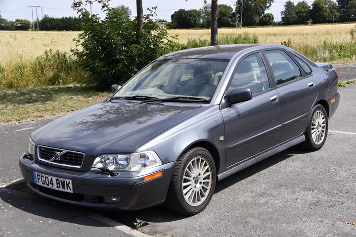Cheap Volvo S40 - 1.8 SE Classic 4dr for sale in Doncaster, South Yorkshire