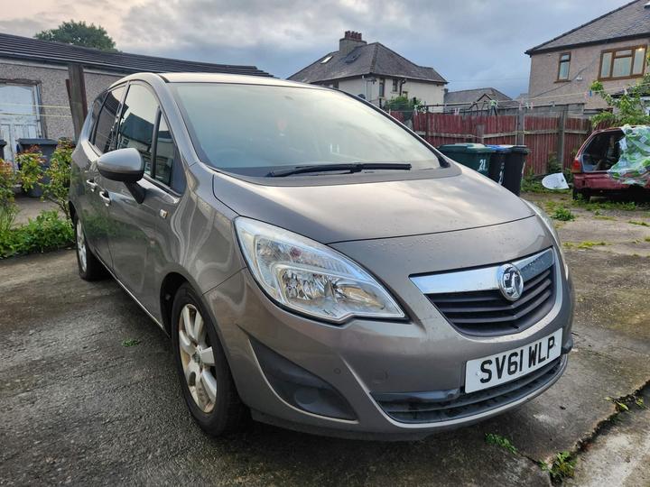 Cheap Vauxhall Meriva - 1.7 CDTi Exclusiv Euro 5 5dr - MOT JUNE 2026+++CHEAP RUNNER for sale in Bradford, West Yorkshire