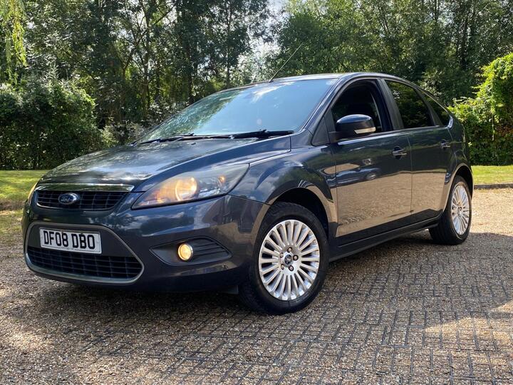 Ford Focus - 1.8 Titanium 5dr - TITANIUM SPEC/ULEZ/MANUAL - Image 2