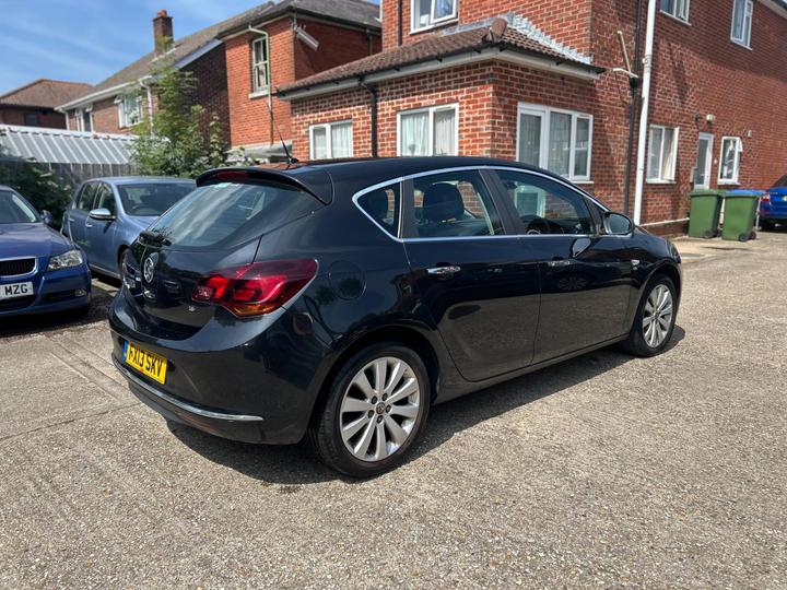 Vauxhall Astra - 1.6 16v Elite Euro 5 5dr - PART EXCHANGE CLEARANCE - Image 8