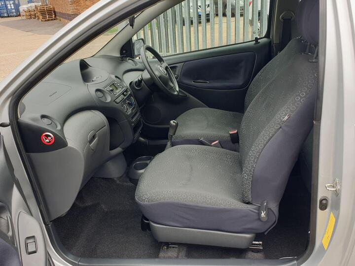 Toyota Yaris - 1.0 VVT-i T3 3dr - PART EXCHANGE CLEARANCE - Image 10