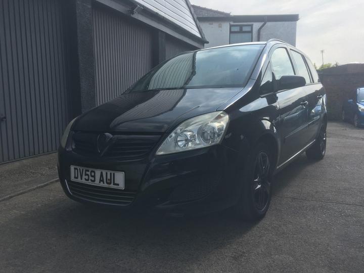 Cheap Vauxhall Zafira - 1.8 16V Exclusiv Euro 4 5dr - November mot 7 seater car for sale in St Helens, Merseyside