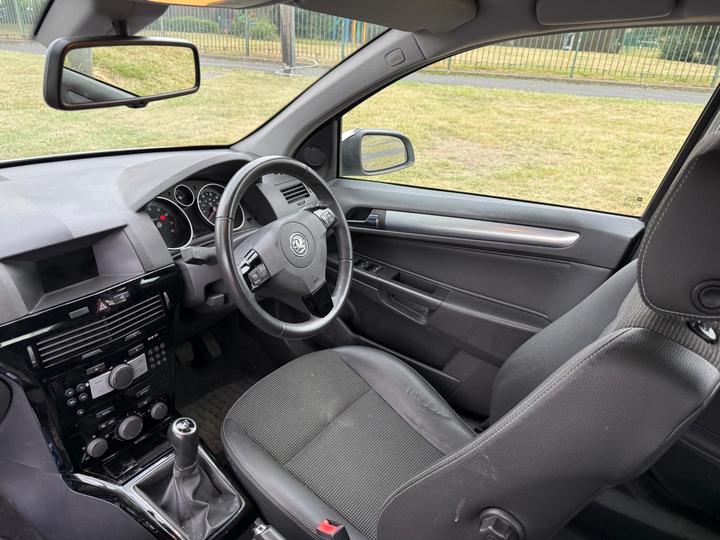 Vauxhall Astra - 1.6i 16v Design 5dr - Full Service History - Image 31