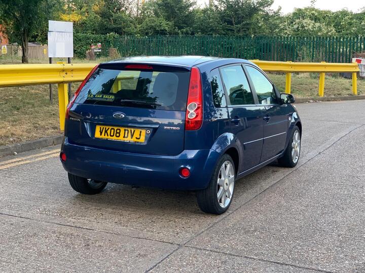 Ford Fiesta - 1.25 Zetec Blue Edition 5dr - Image 14