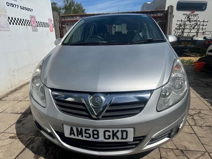 Vauxhall Corsa - 1.4i 16v Design 5dr (a/c) - Image 2