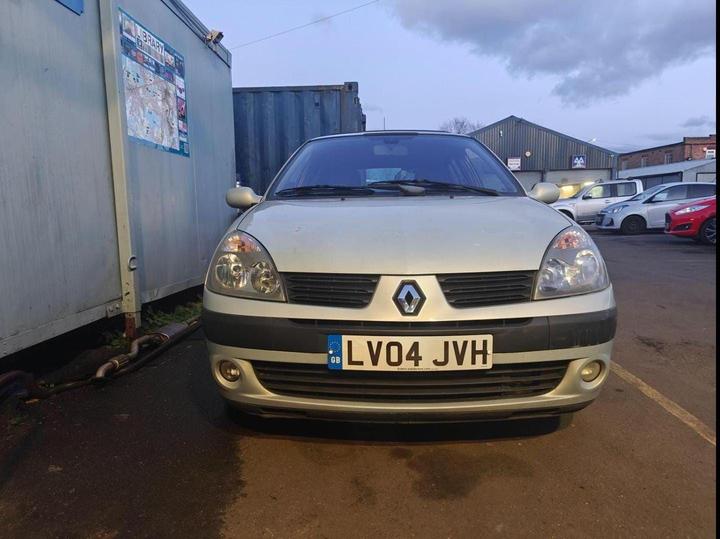 Renault Clio - 1.2 16v Dynamique 5dr - Sold as seen - Image 5