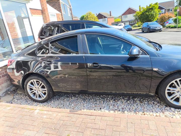 Vauxhall Insignia - 2.0 CDTi ecoFLEX Design Hatchback 5dr Diesel Manual Euro 5 (s/s) (140 ps) - Image 6
