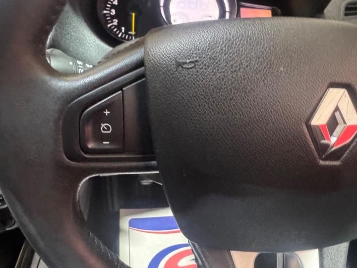 Renault Megane - 1.6 16V Dynamique TomTom Euro 5 5dr - Trade in to clear - Image 52