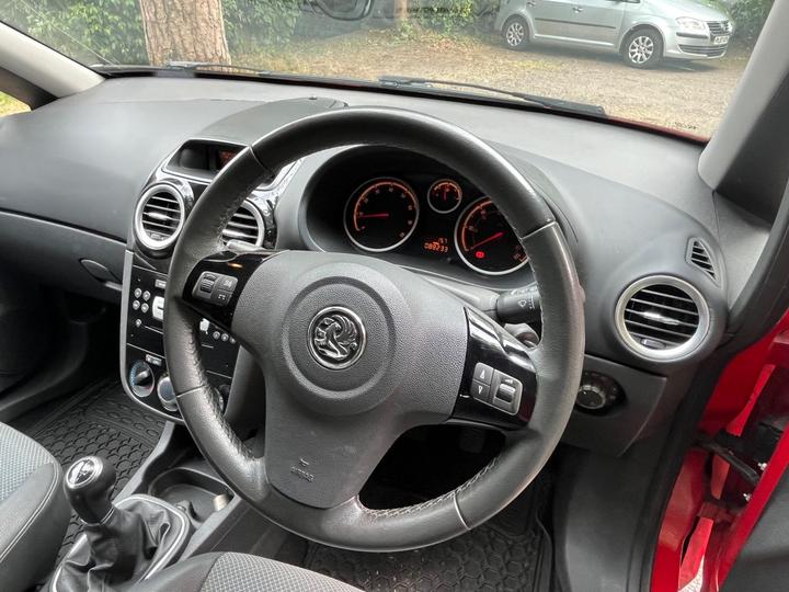 Vauxhall Corsa - 1.4i 16v Design 3dr (a/c) - recently serviced and MOT - Image 6