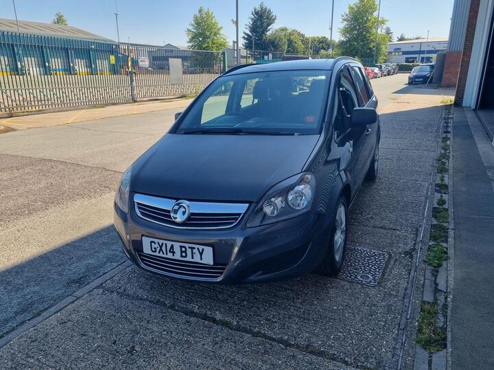 Cheap Vauxhall Zafira - 1.7 CDTi ecoFLEX Exclusiv Euro 5 5dr (SNav) - 3/6 months warranty available for sale in High Wycombe, Buckinghamshire
