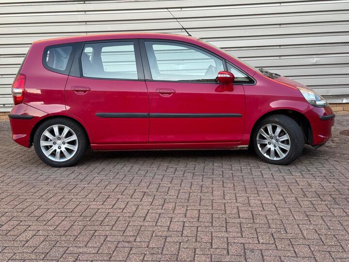Honda Jazz - 1.4 i-DSI SE 5dr - Full Main dealer service histo - Image 8