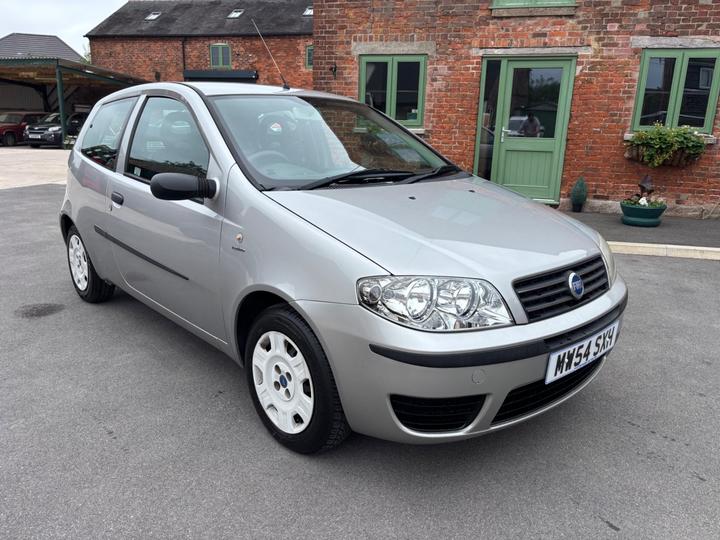 Cheap Fiat Punto - 1.2 Active 3dr - 12 Months MOT - Just Serviced for sale in Congleton, Cheshire