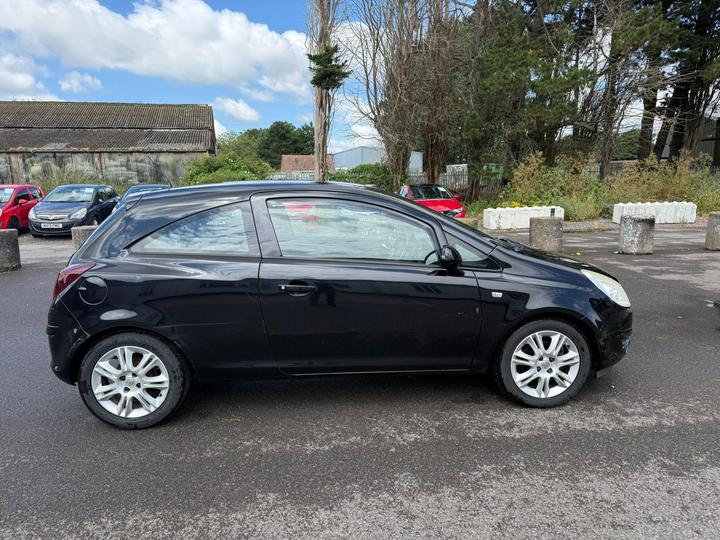 Vauxhall Corsa - 1.2i 16v Design 3dr (a/c) - NEW MOT, CLUTCH & TIMING CHAIN - Image 9