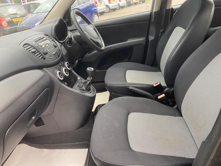 Hyundai i10 - 1.2 Classic Euro 4 5dr - LONG MOT+ULEZ FREE+FIRST CAR - Image 19