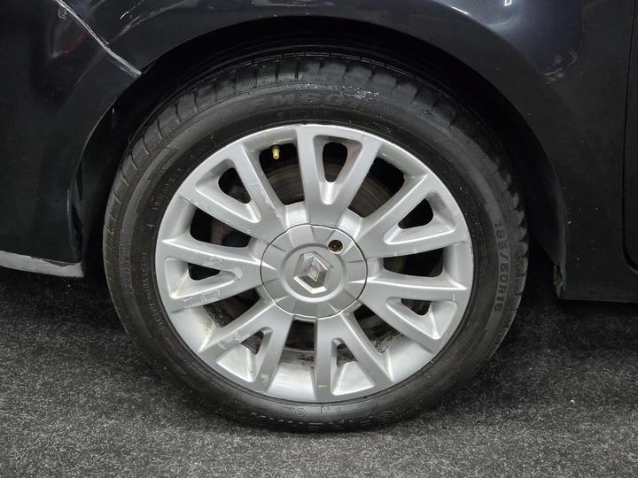 Renault Clio - 1.5 dCi Dynamique S 3dr - NEW ARRIVAL DELIVERY AVAILABLE - Image 25