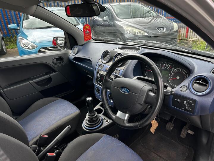 Ford Fiesta - 1.25 Zetec Blue Edition 5dr - Full MOT|FSH|First Car - Image 11