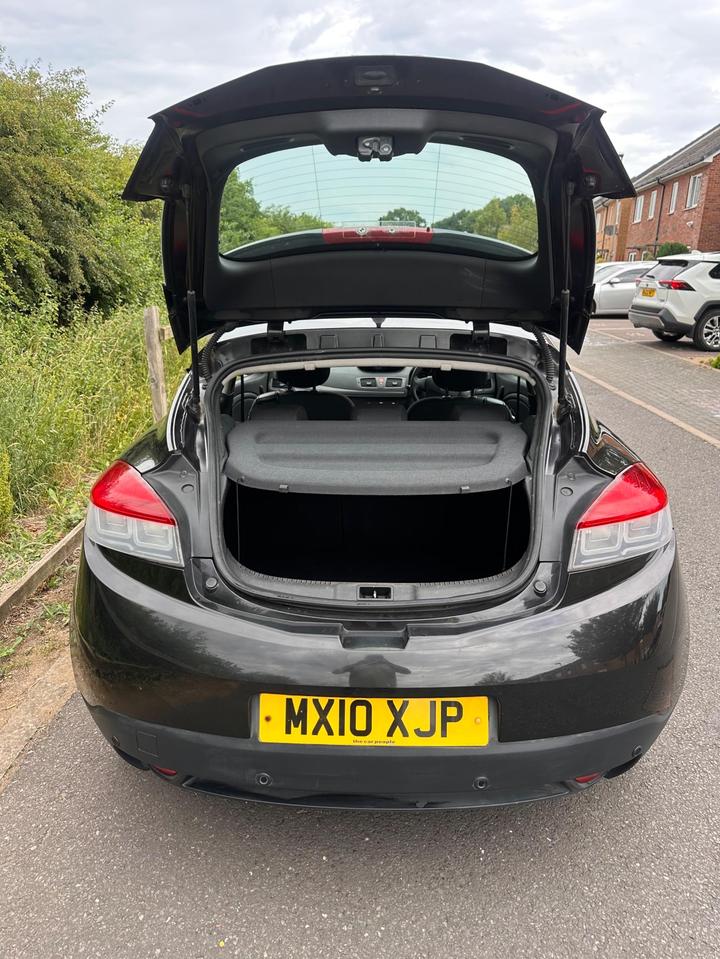 Renault Megane - 1.6 16V I-Music Euro 5 3dr - ⭐️NEW MOT- GREAT SPEC - Image 12